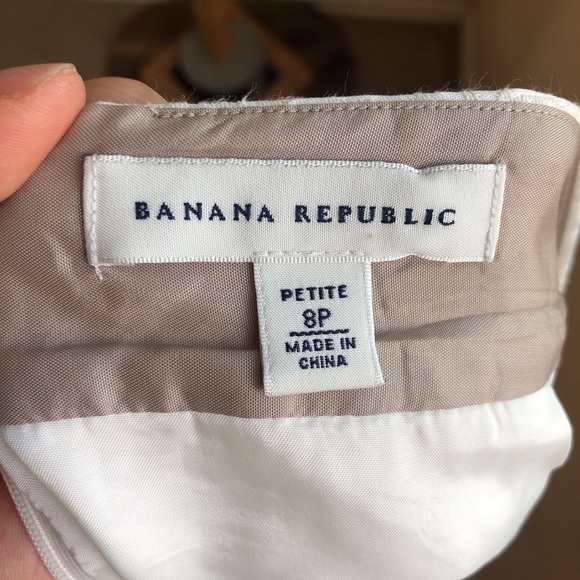 Banana Republic Textured woven A line Skirt - Picture 3 of 3